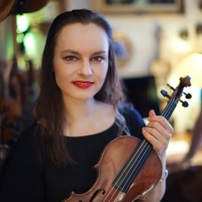 Facebook Live: Violinist Kinga Augustyn