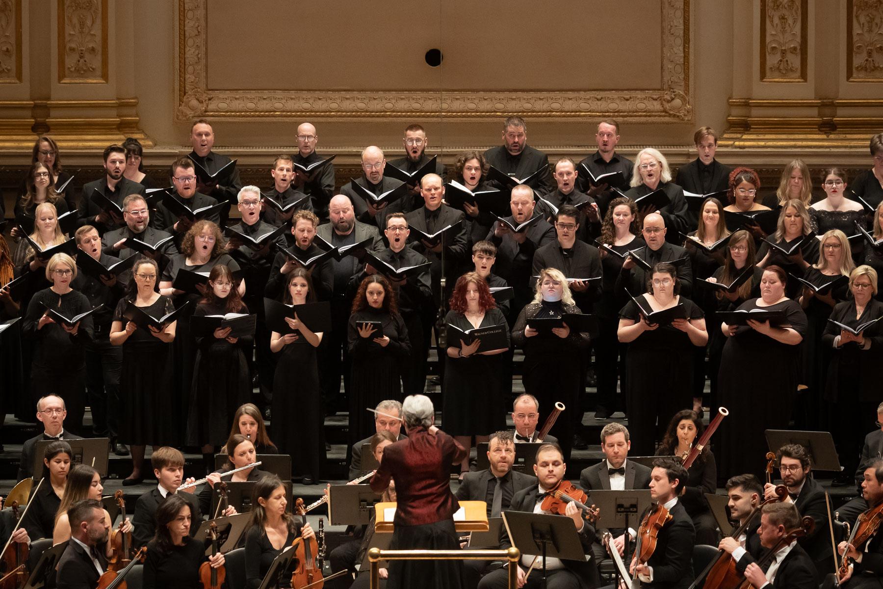 New England Symphonic Ensemble plays Glasgow, Vivaldi, Hagenberg and Schubert